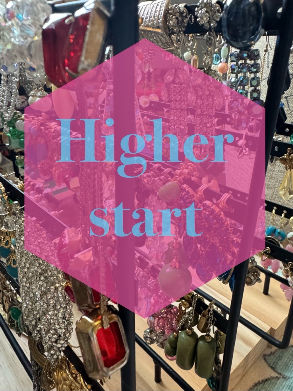 Random earring $Higher start preowned